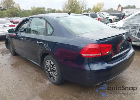 2014 Volkswagen Passat 1.8T S z USA, uszkodzony, nr VIN 1VWAS7A3XEC095606